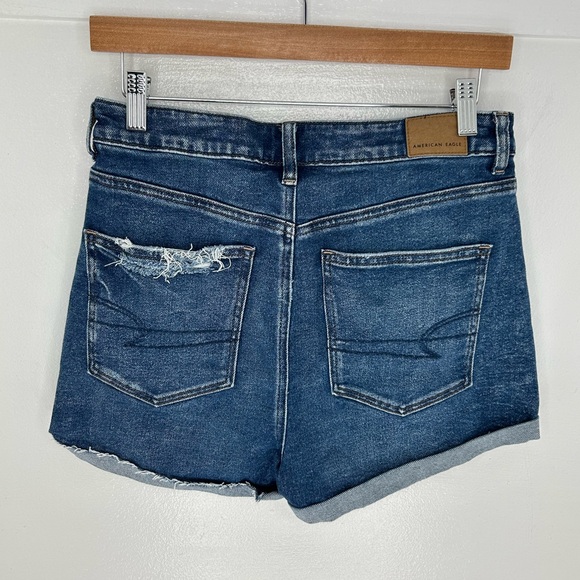 American Eagle Mom Jean Shorts Size 6 High Rise Cut Off Denim Distressed 29x2.5 - Picture 6 of 14